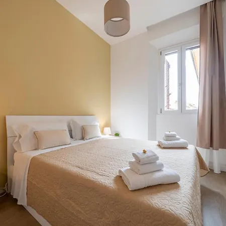 Piazza Maggiore-luxury Apartment-elegant Terrace Bologna