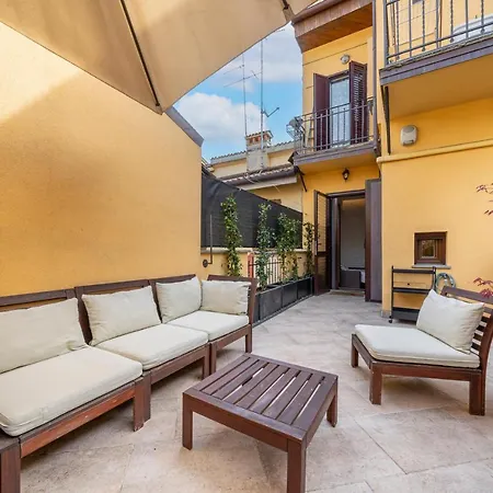 Piazza Maggiore-luxury Apartment-elegant Terrace Apartment *