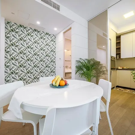 Piazza Maggiore-luxury Apartment-elegant Terrace Apartment *