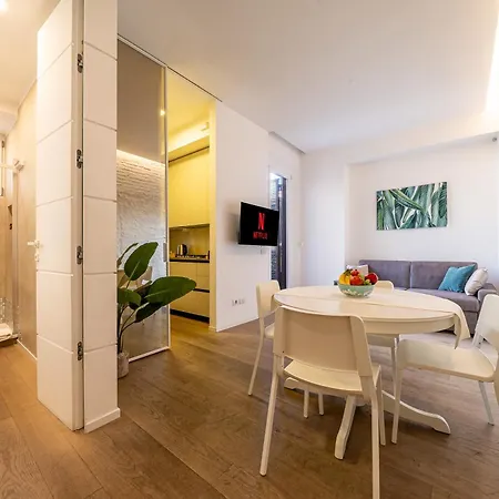 Piazza Maggiore-luxury Apartment-elegant Terrace