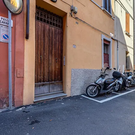 Apartament Piazza Maggiore-luxury Apartment-elegant Terrace Bolonia