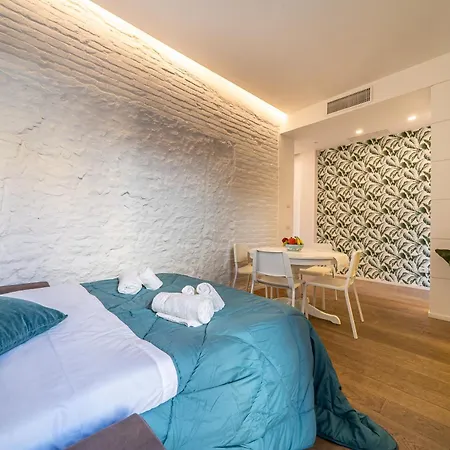 Piazza Maggiore-luxury Apartment-elegant Terrace *