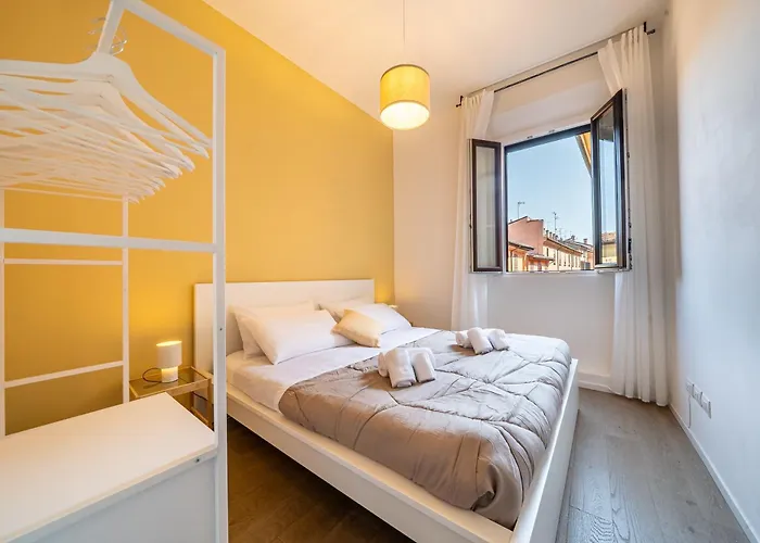 Piazza Maggiore-luxury Apartment-elegant Terrace Apartment Bologna